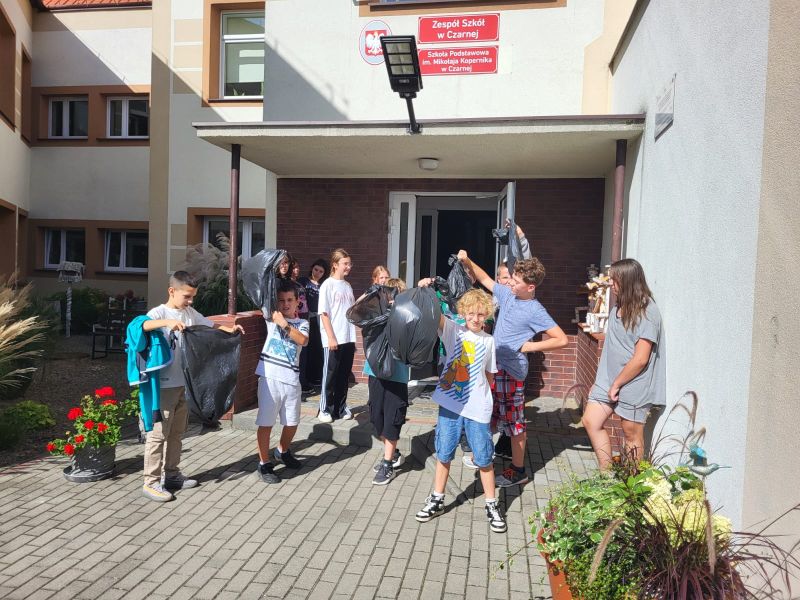 32 akcja Sprzątania Świata pod hasłem „W naturę z kulturą”